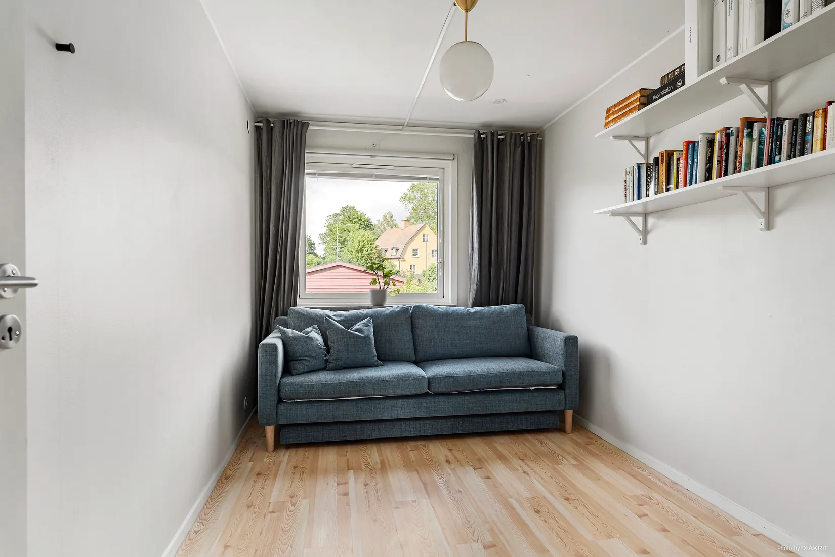 Radhus, Tunavägen 15, Upplands-Bro