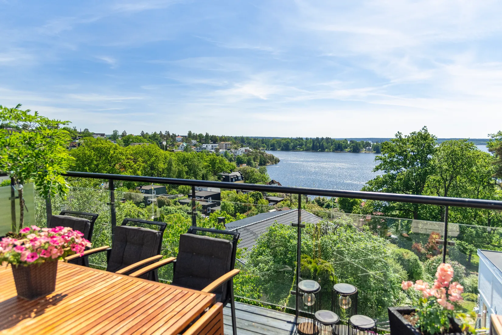 Villa, Smörblommegränd 12, Hässelby Södra Villastad, Stockholm