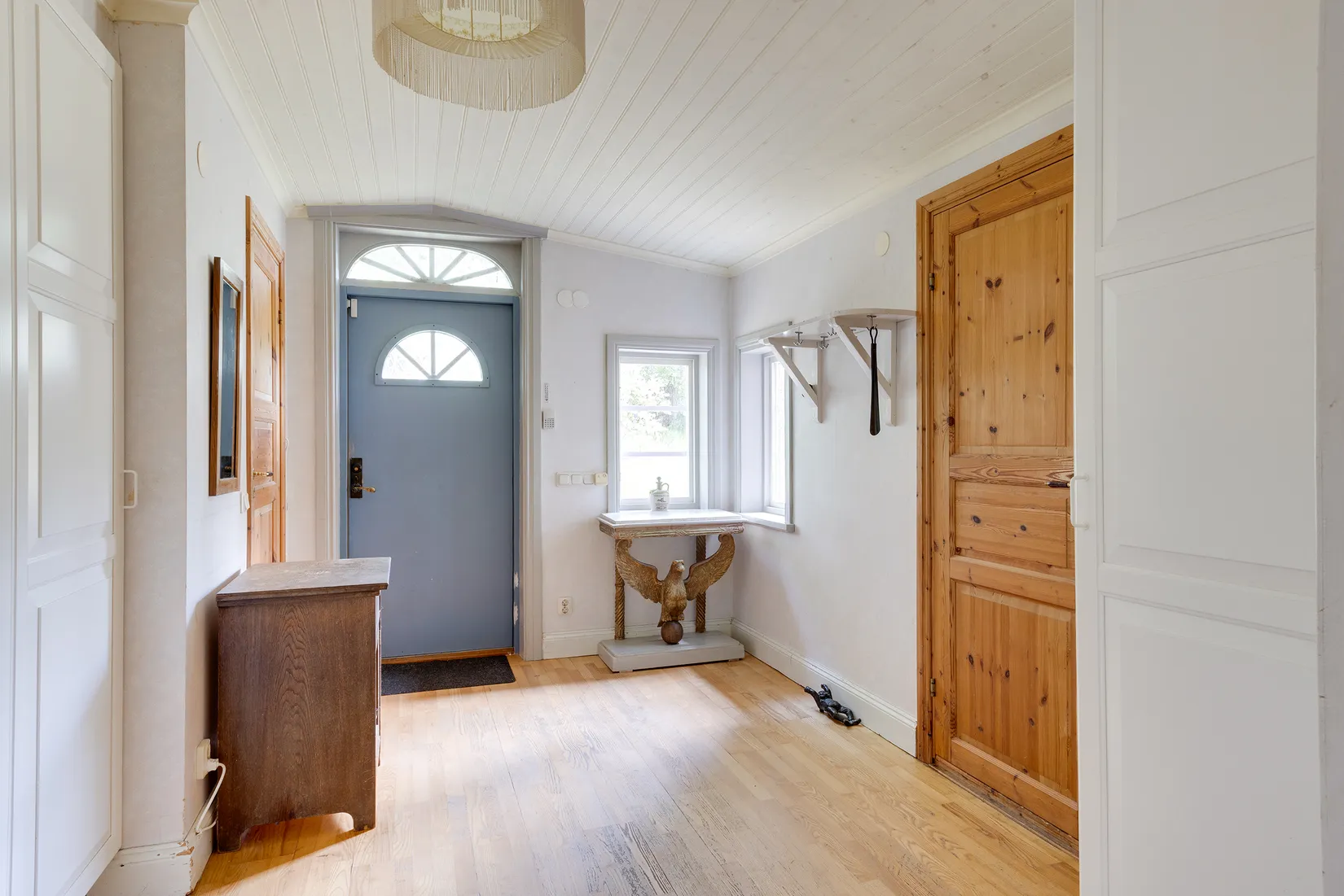 Villa, Södra Ekhamn Stentorpet 30, Södra Ekhamn, Knivsta
