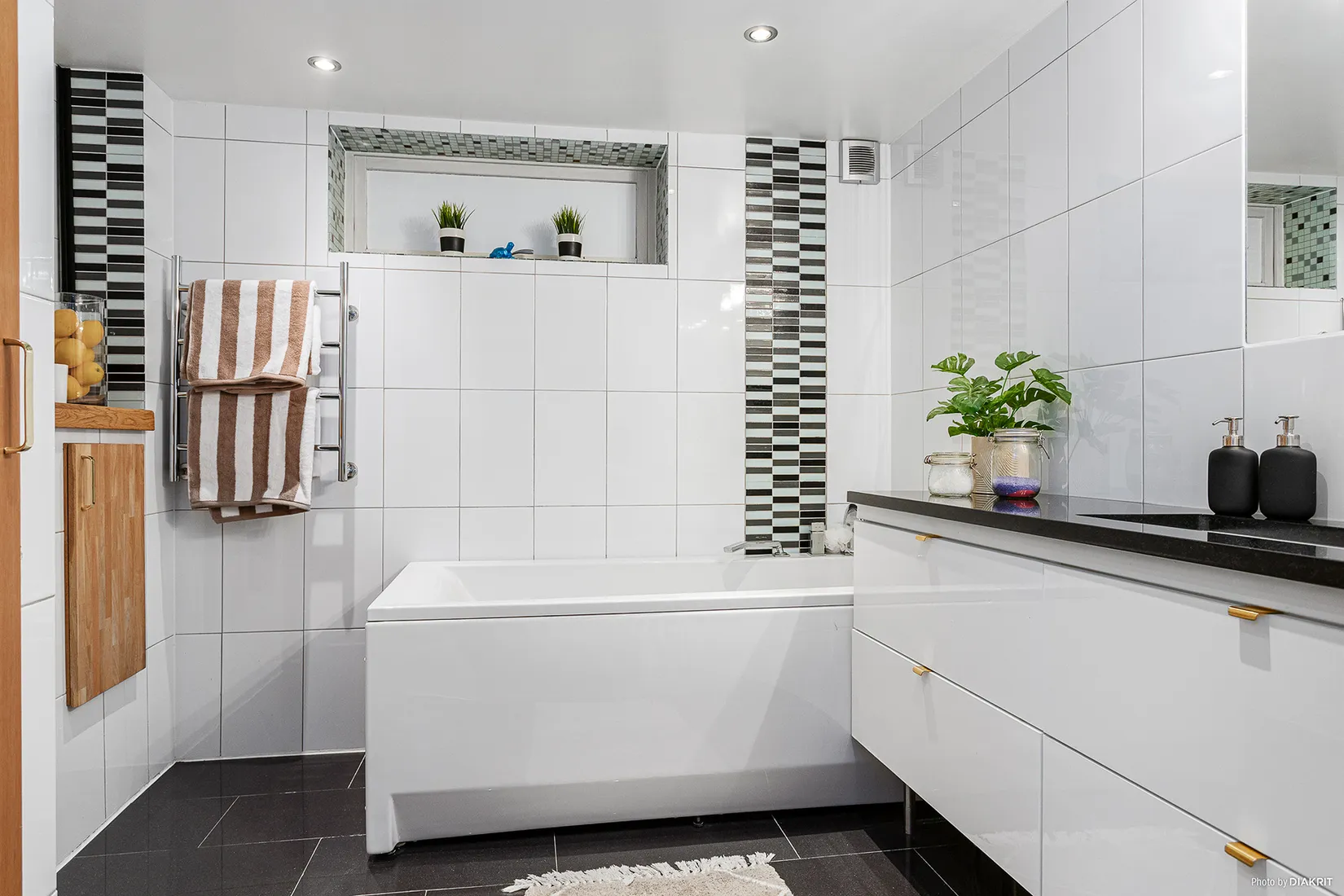 Villa, Strålsjövägen 27, Älta, Nacka