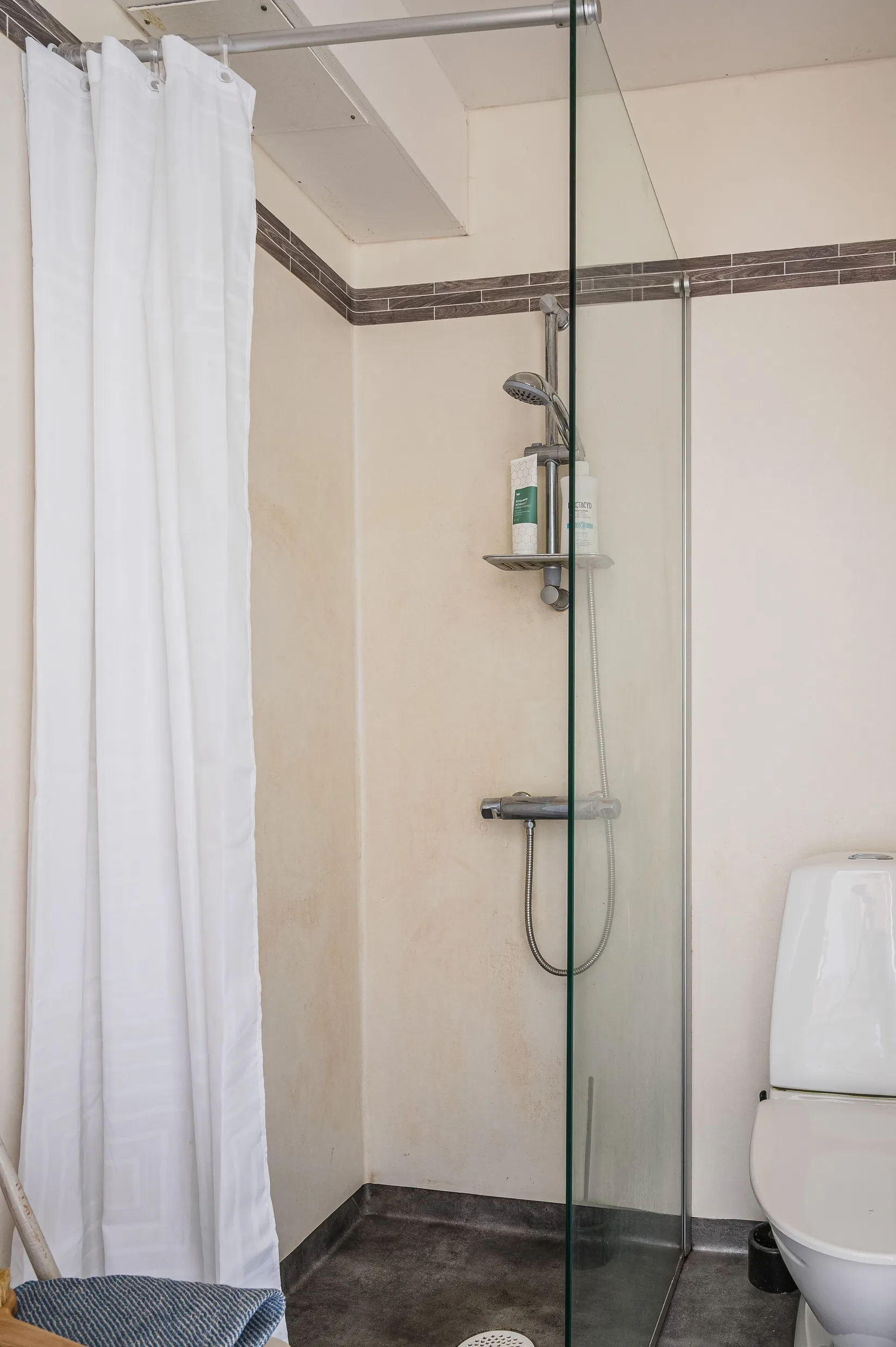 Bostadsrätt, Radhus, Fogdegårdsvägen 21, Varnhem, Skara