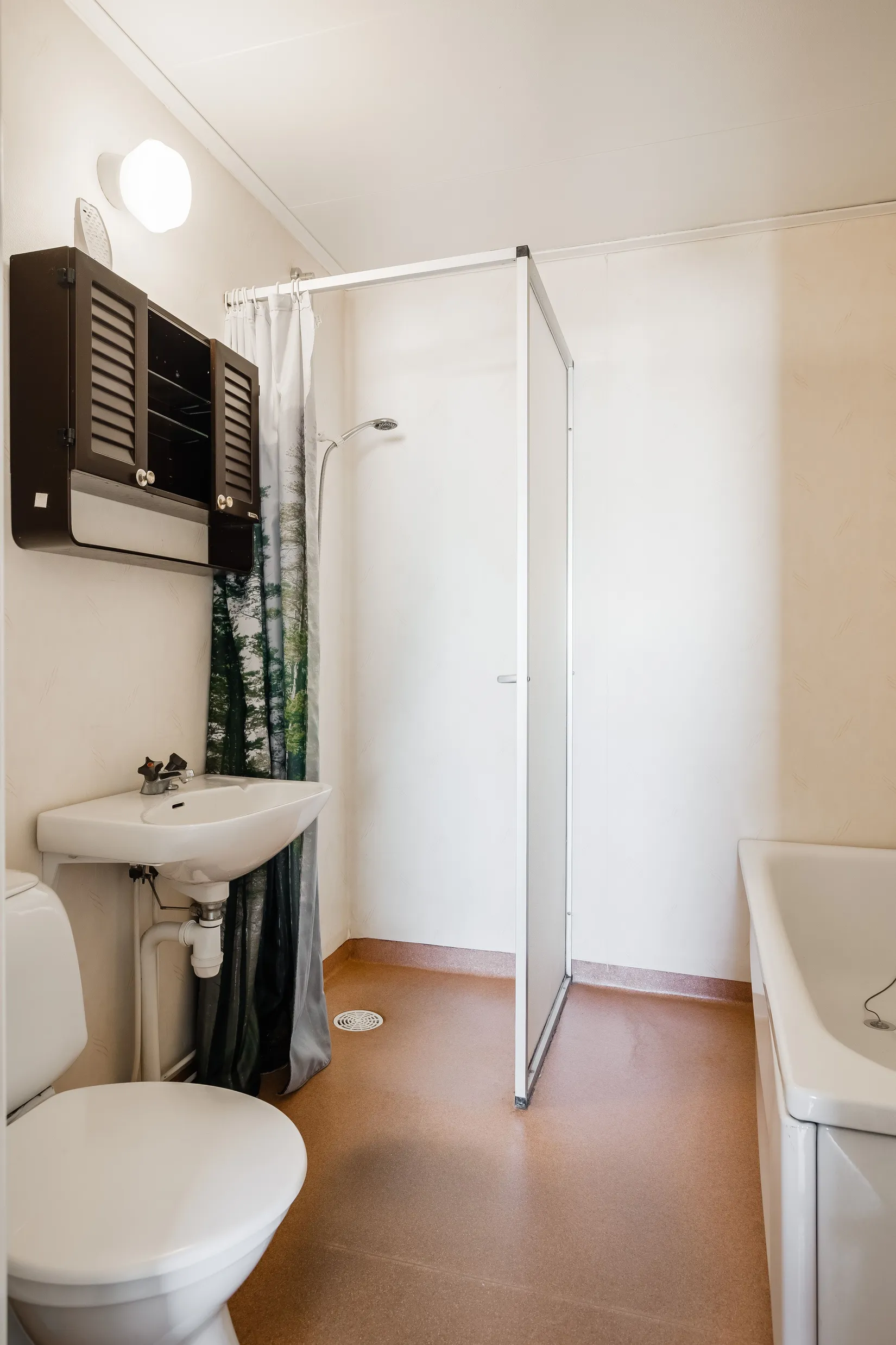 Villa, Radhus, Blåbärsstigen 43, Töreboda