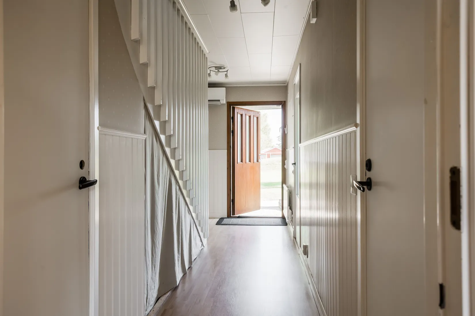 Villa, Radhus, Blåbärsstigen 43, Töreboda