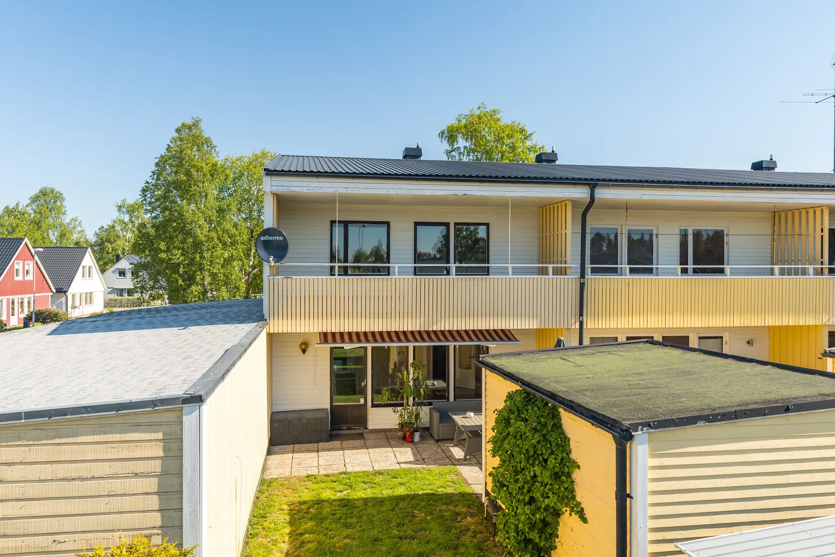 Villa, Radhus, Blåbärsstigen 43, Töreboda