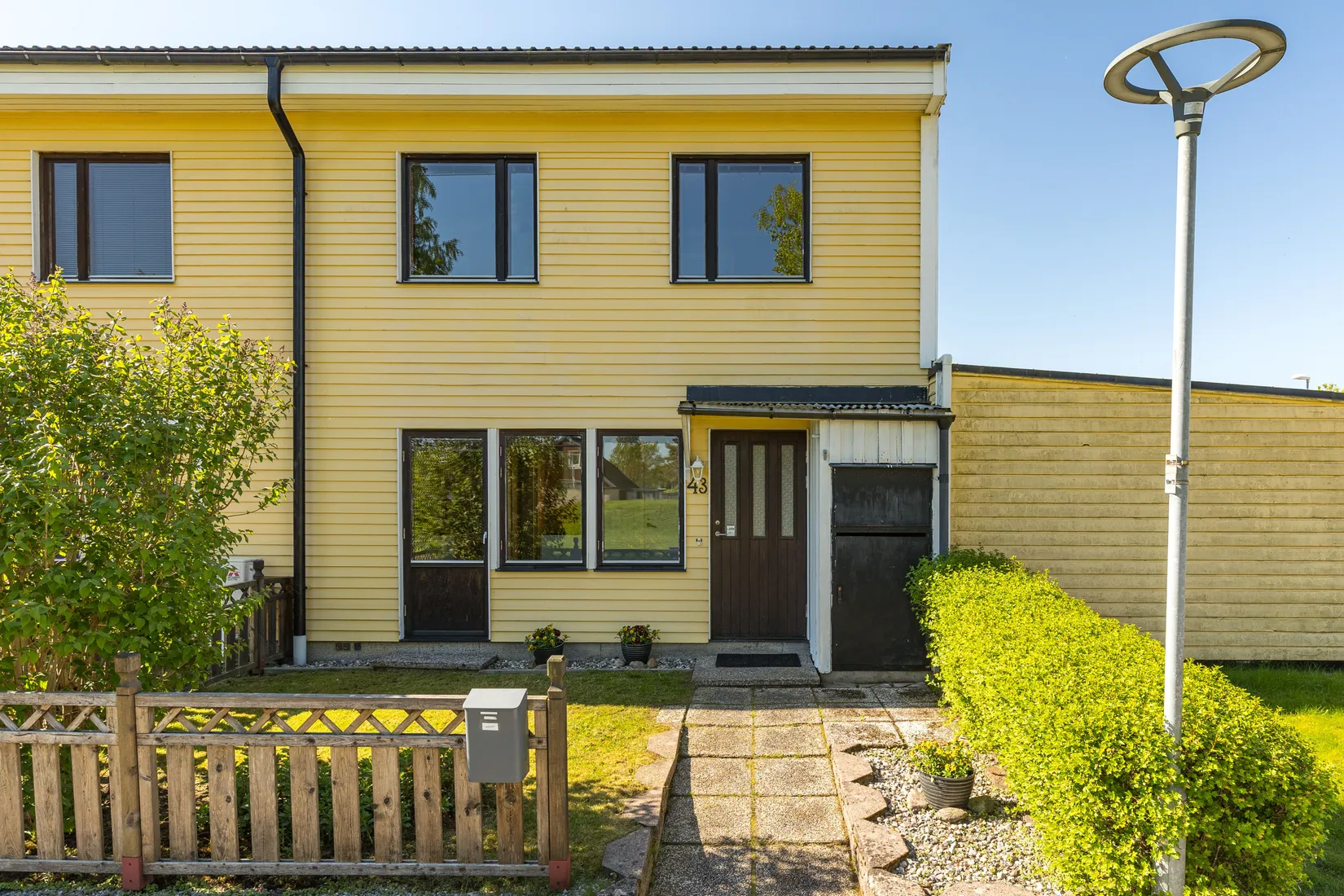 Villa, Radhus, Blåbärsstigen 43, Töreboda
