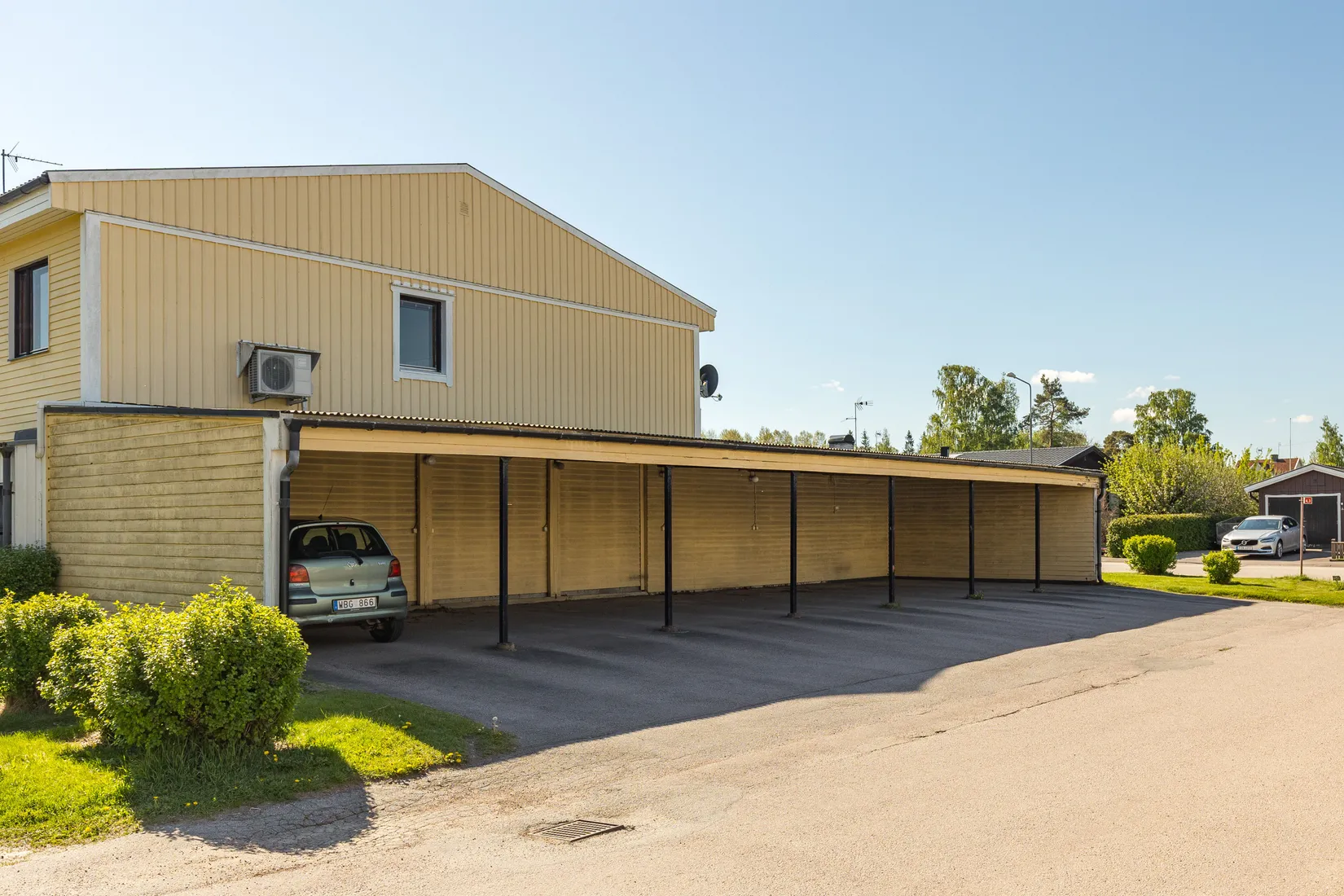 Villa, Radhus, Blåbärsstigen 43, Töreboda