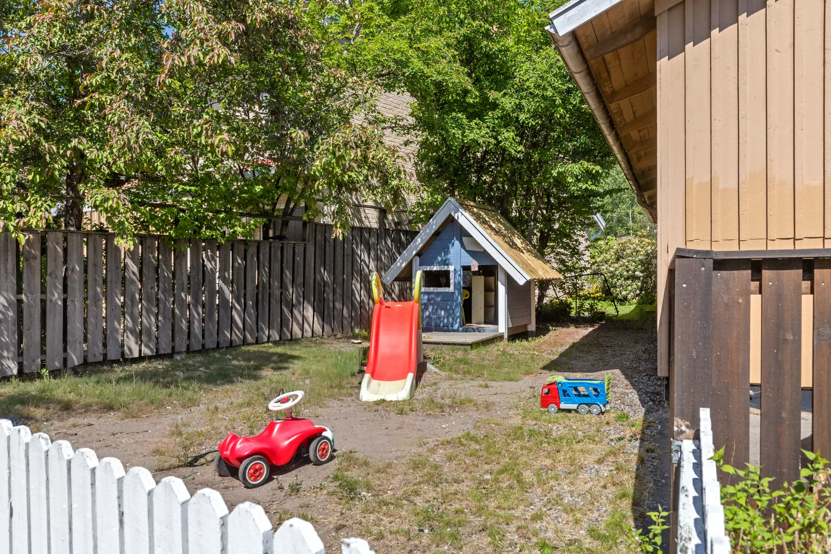Villa, Ranunkelgränd 50, Bergfoten/Farmarstigen, Tyresö