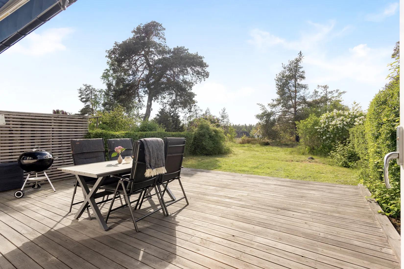 Villa, Radhus, Ananasvägen 40, Viksjö, Järfälla