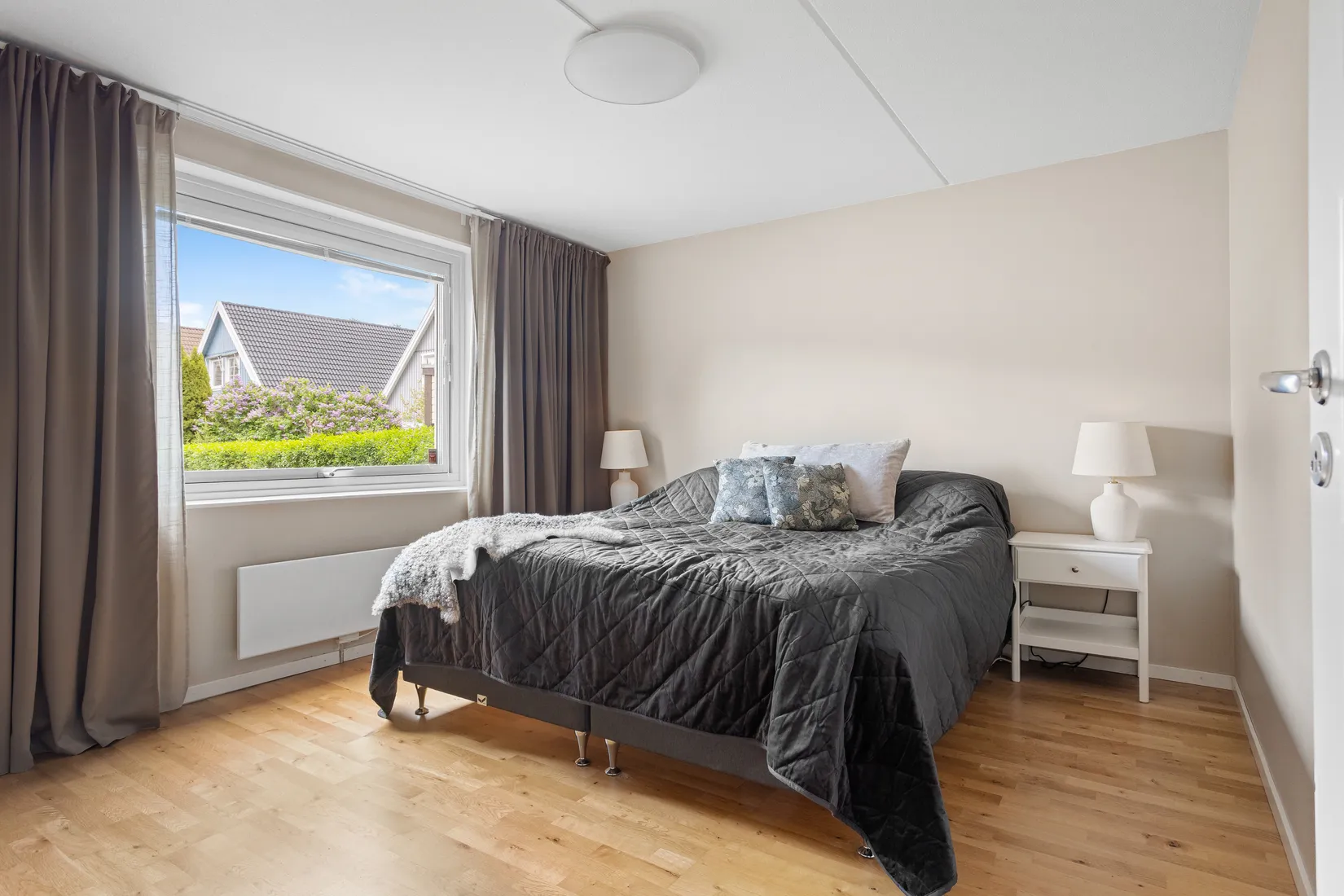 Villa, Radhus, Ananasvägen 40, Viksjö, Järfälla