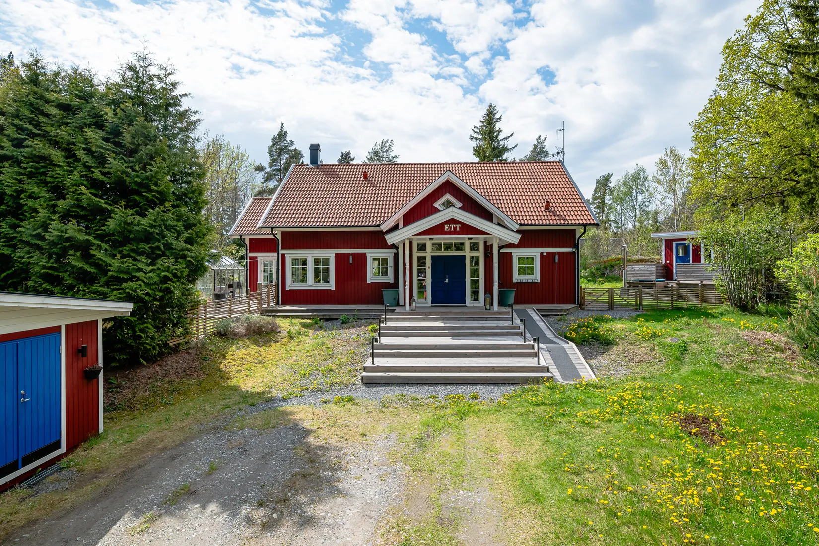 Villa, Löparvägen 1, Österåker