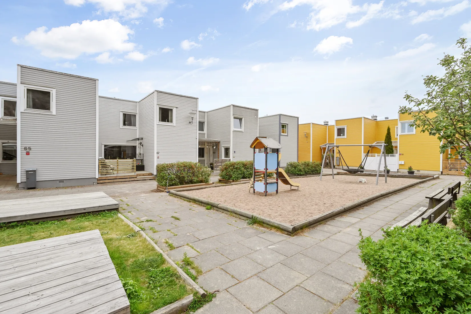 Villa, Radhus, Sundsborgsvägen 67, Odenslunda, Upplands Väsby