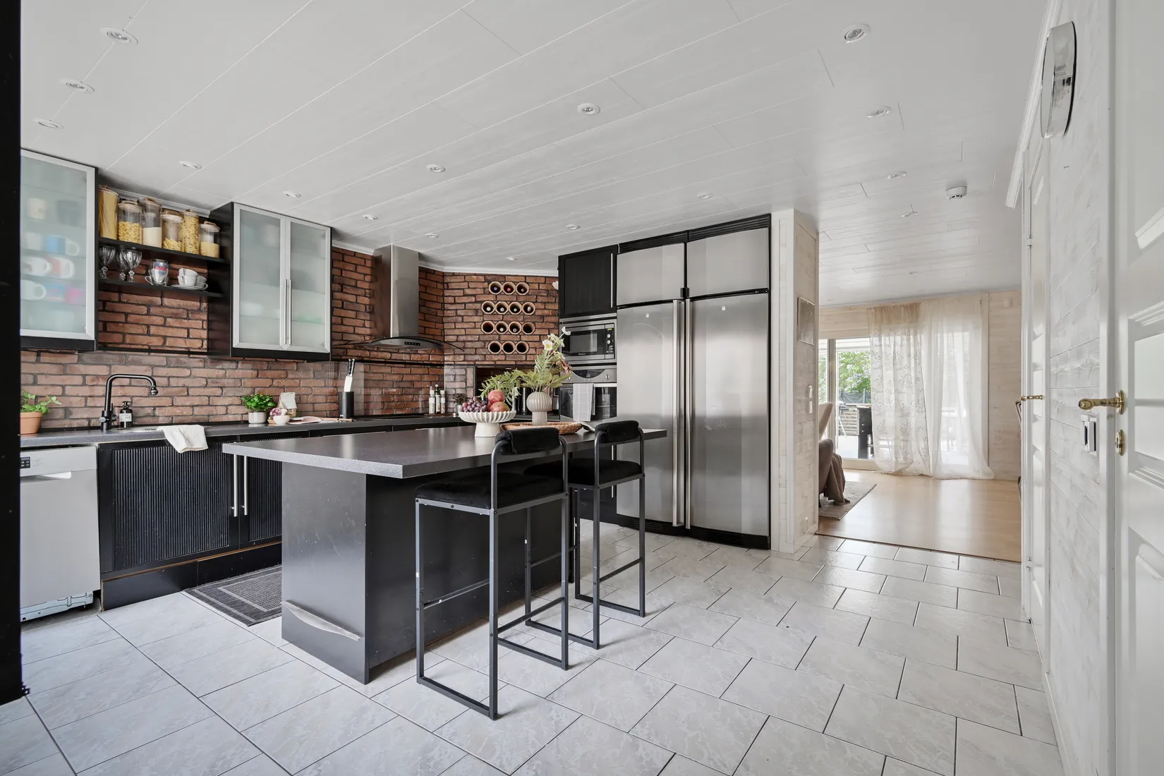 Villa, Radhus, Sundsborgsvägen 67, Odenslunda, Upplands Väsby