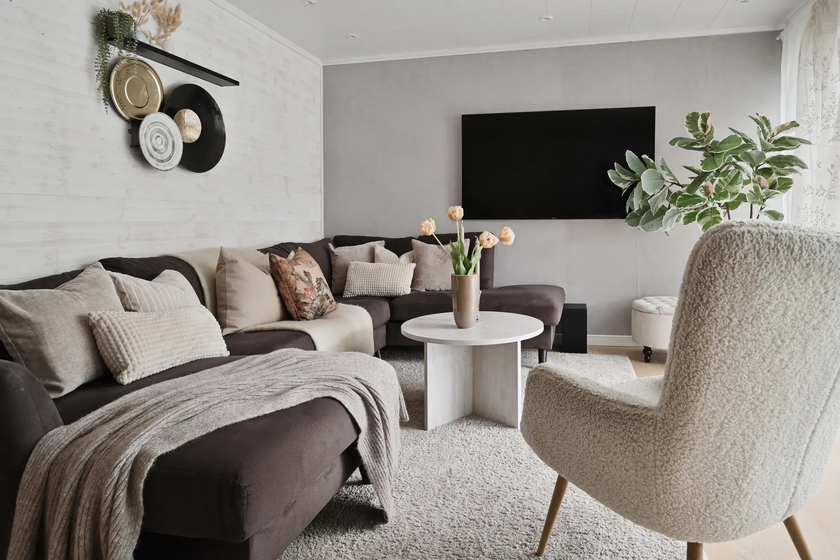 Villa, Radhus, Sundsborgsvägen 67, Odenslunda, Upplands Väsby