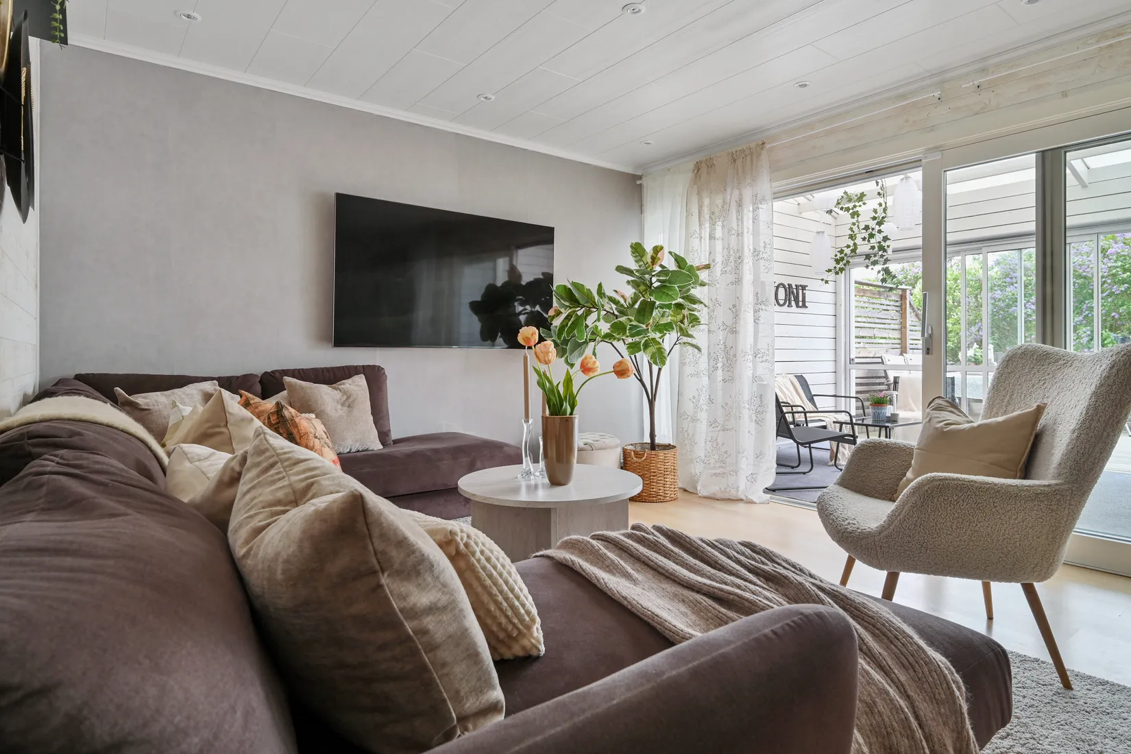 Villa, Radhus, Sundsborgsvägen 67, Odenslunda, Upplands Väsby