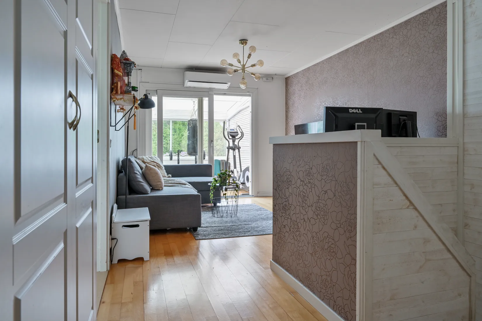 Villa, Radhus, Sundsborgsvägen 67, Odenslunda, Upplands Väsby