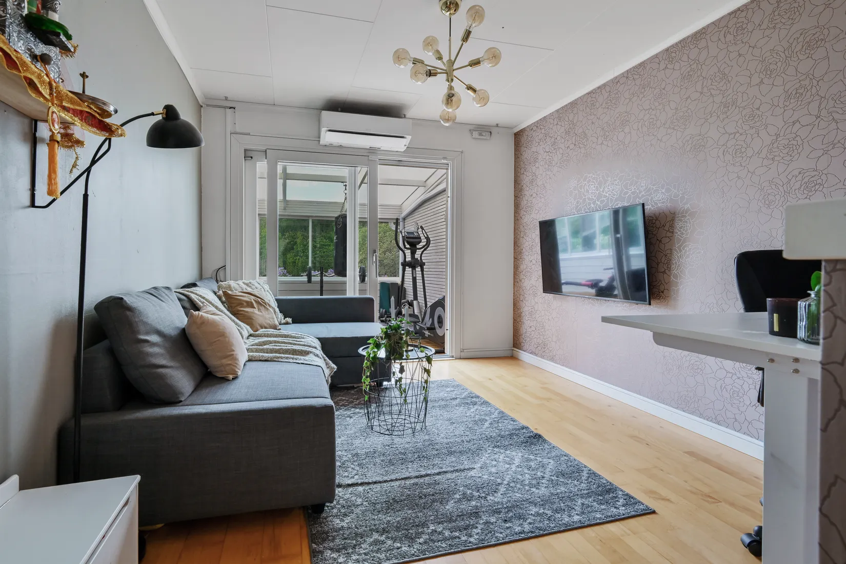 Villa, Radhus, Sundsborgsvägen 67, Odenslunda, Upplands Väsby