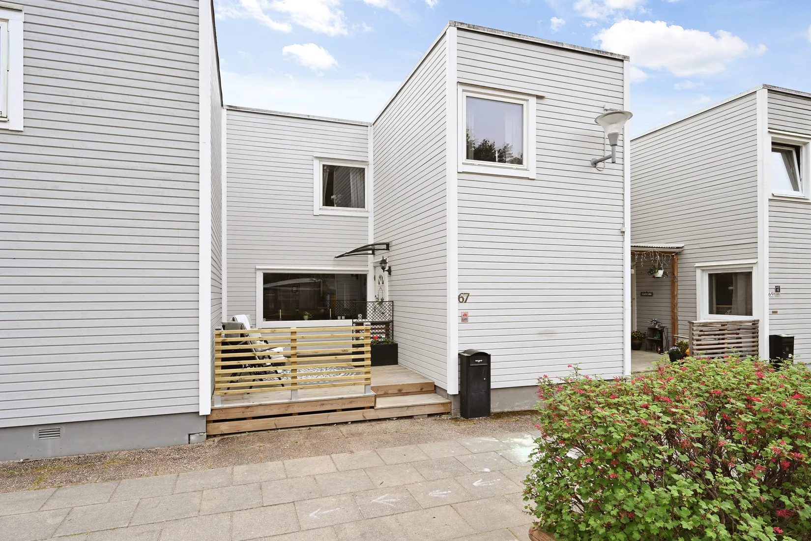 Villa, Radhus, Sundsborgsvägen 67, Odenslunda, Upplands Väsby
