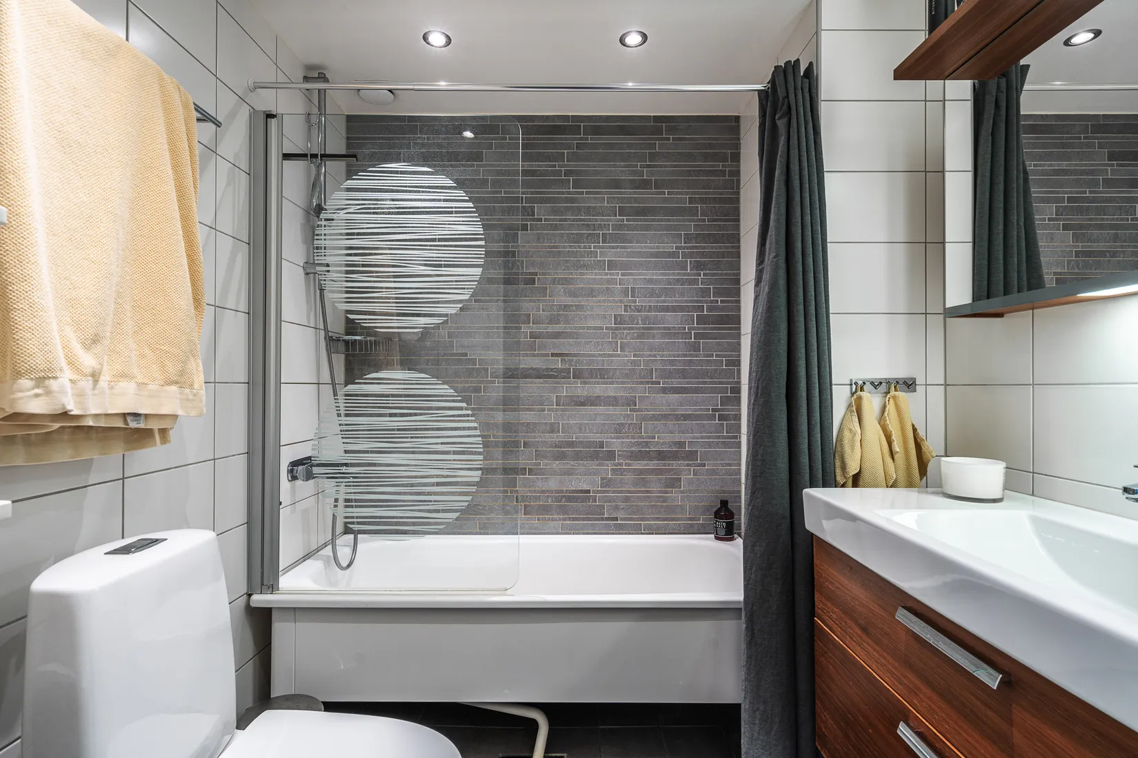 Villa, Radhus, Lurblåsargatan 9, Brandthovda, Västerås