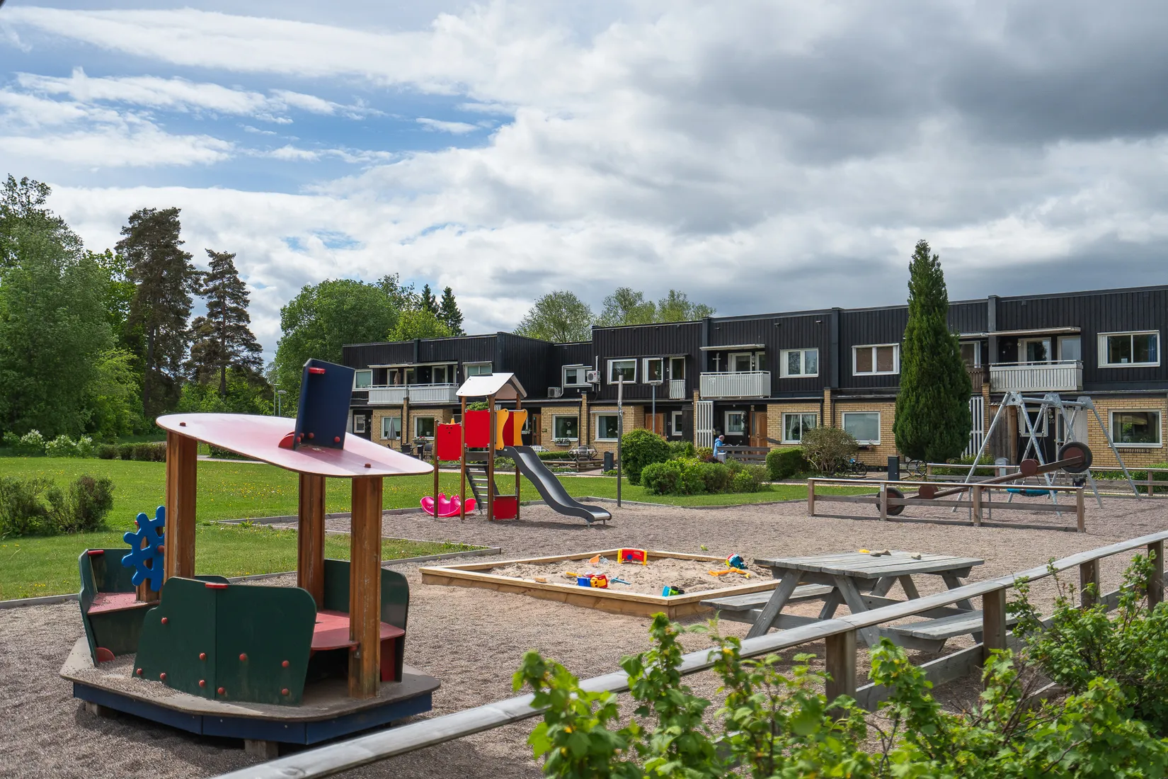 Villa, Radhus, Lurblåsargatan 9, Brandthovda, Västerås