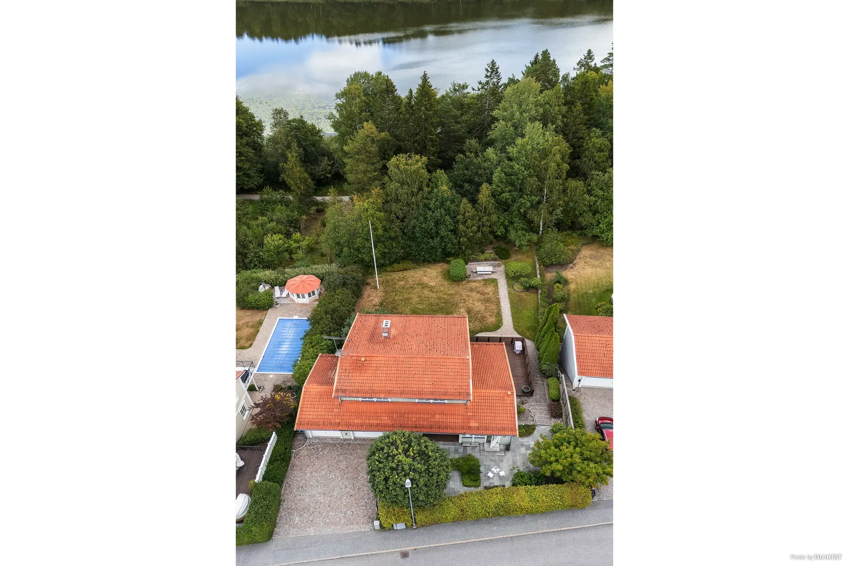 Villa, Badparksvägen 18, Gribbylund, Täby