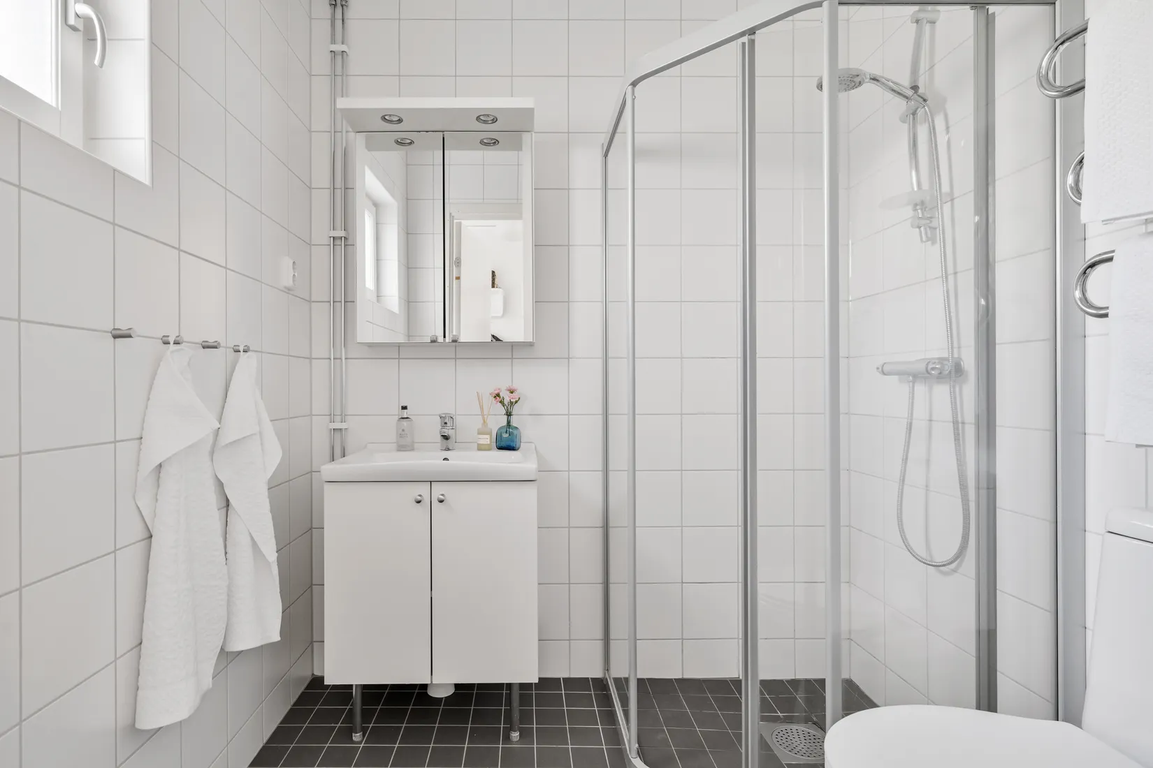 Villa, Adlerfelts gata 16, Sanda Ängar, Upplands Väsby