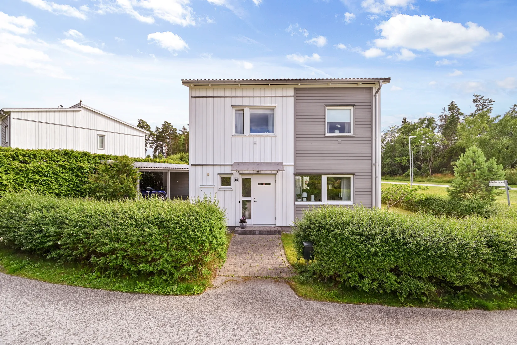 Villa, Adlerfelts gata 16, Sanda Ängar, Upplands Väsby
