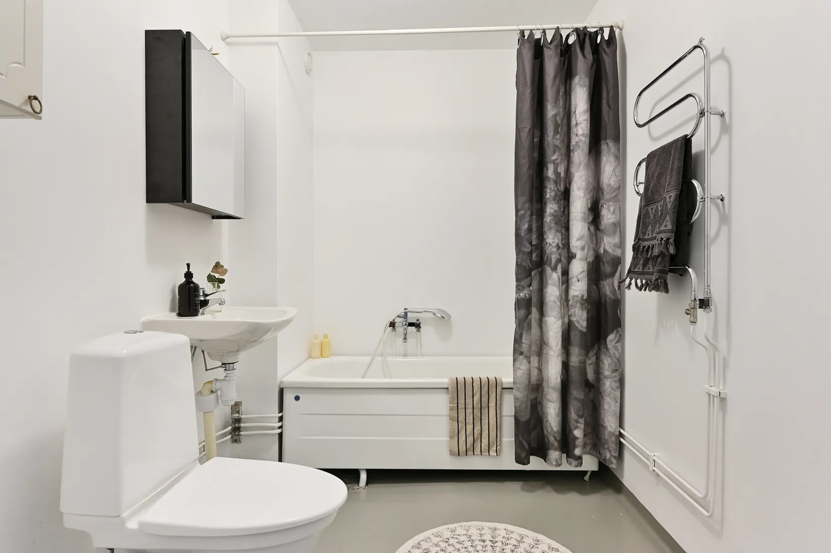 Bostadsrätt, Radhus, Kanelgränd 54, Centrala Tyresö, Tyresö