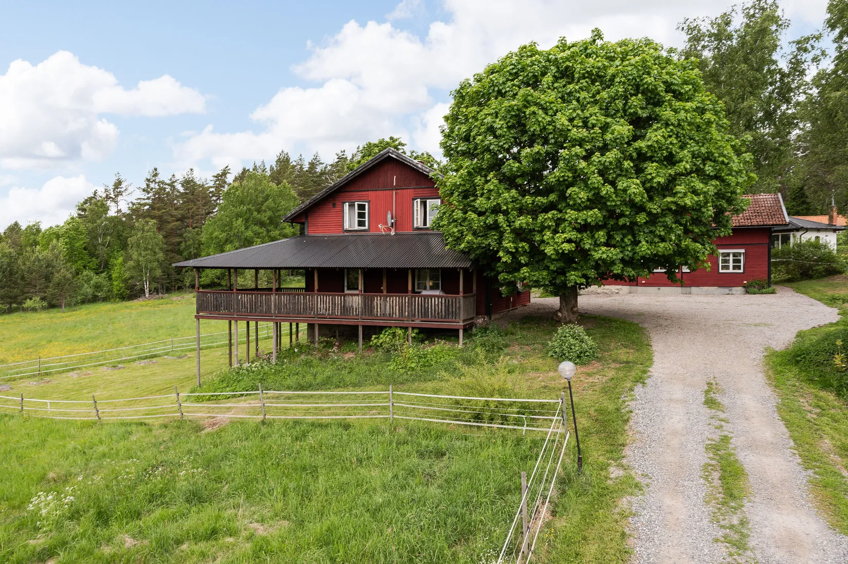 Gård/Skog, Präststigen Holmtorp, Sparreholm, Flen