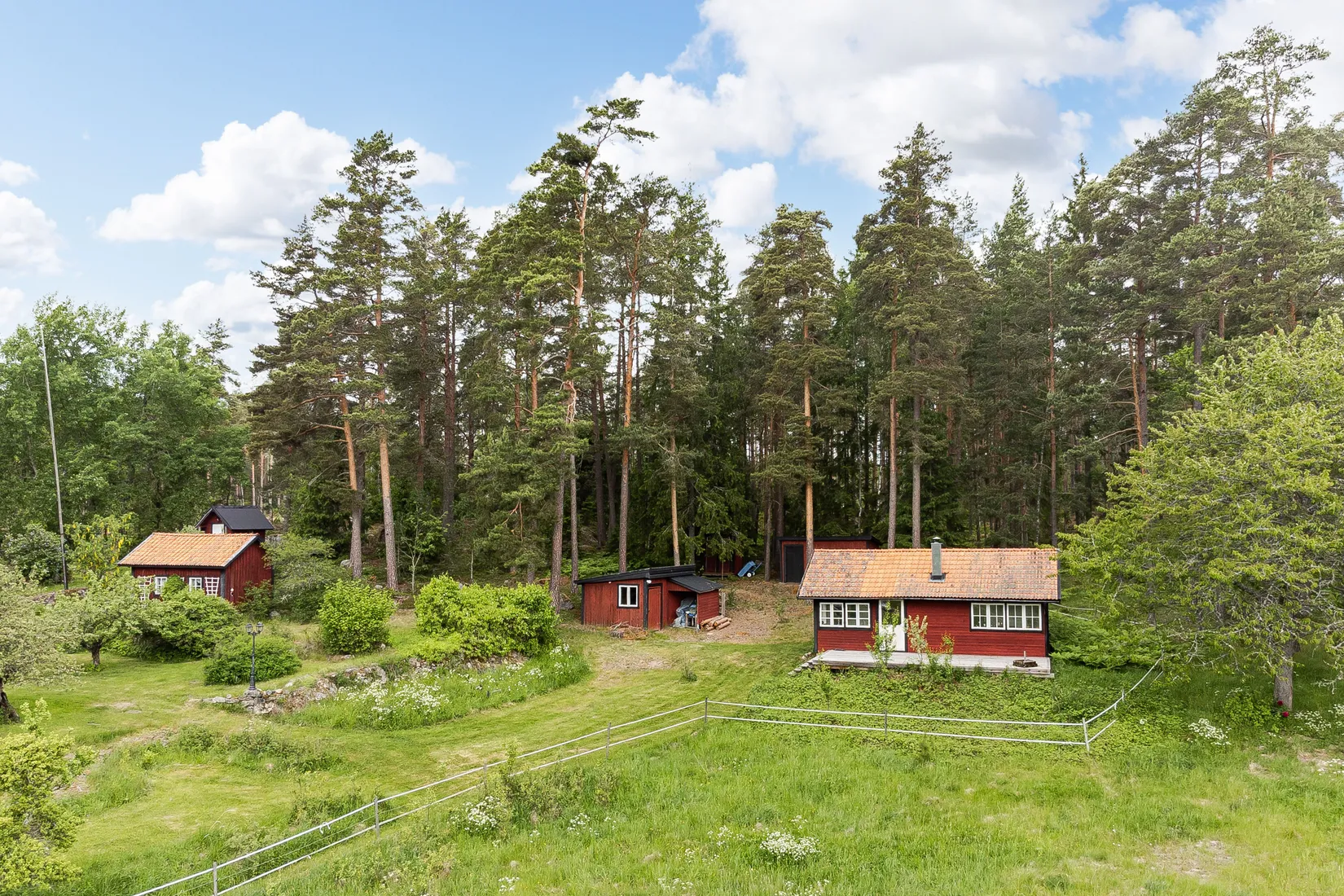 Gård/Skog, Präststigen Holmtorp, Sparreholm, Flen