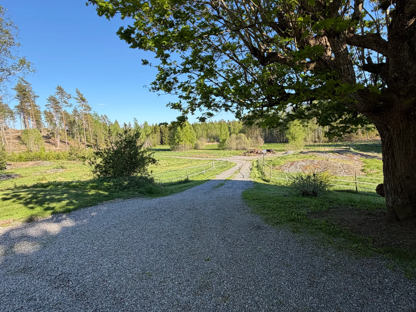 Gård/Skog, Präststigen Holmtorp, Sparreholm, Flen