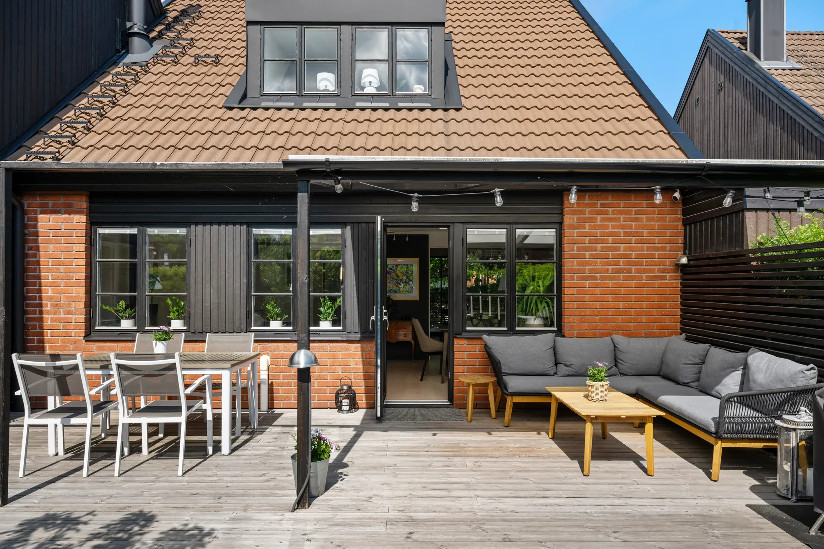 Villa, Radhus, Gyllenstiernas väg 71, Näsbypark, Täby