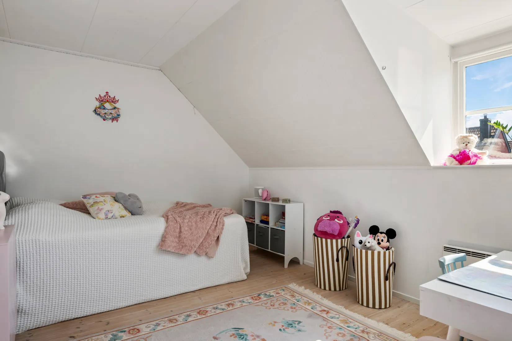 Villa, Radhus, Gyllenstiernas väg 71, Näsbypark, Täby