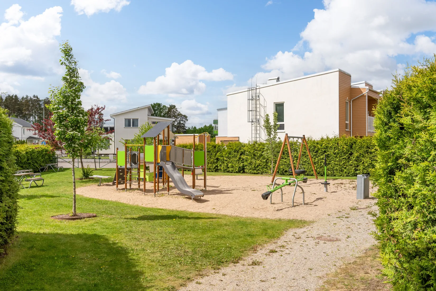 Bostadsrätt, Radhus, Persikogatan 2E, Nyponlunden, Örebro