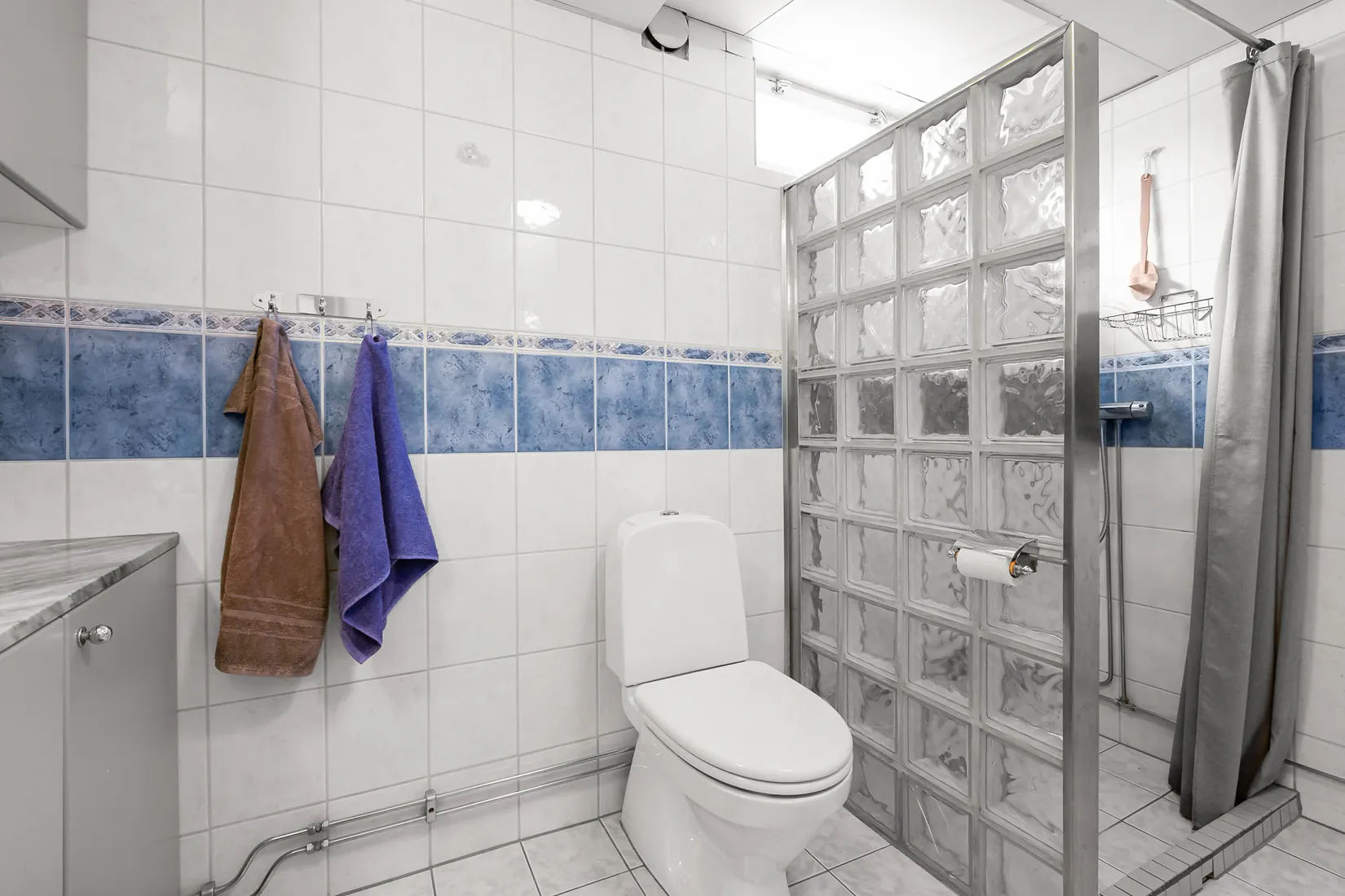 Villa, Radhus, Sunnemobacken 44, Farsta, Stockholm