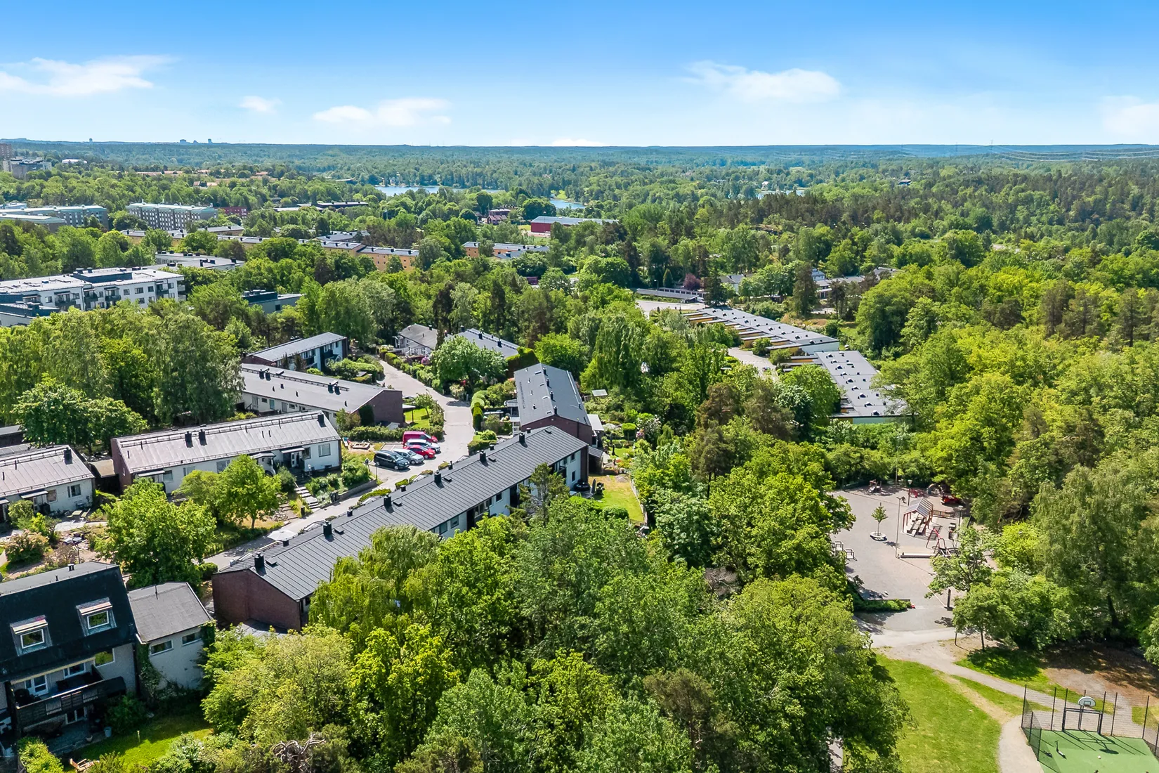 Villa, Radhus, Sunnemobacken 44, Farsta, Stockholm