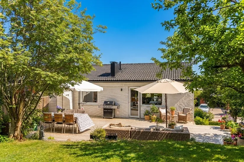 Radhus, Kärrvägen 30, Sigtuna - Hällsbo, Sigtuna