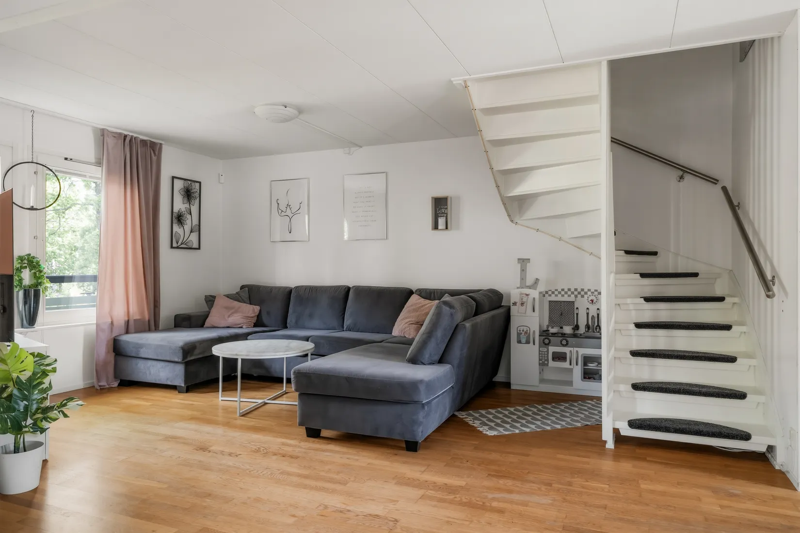 Radhus, Sjöbackestigen 15, Danvik, Oxelösund