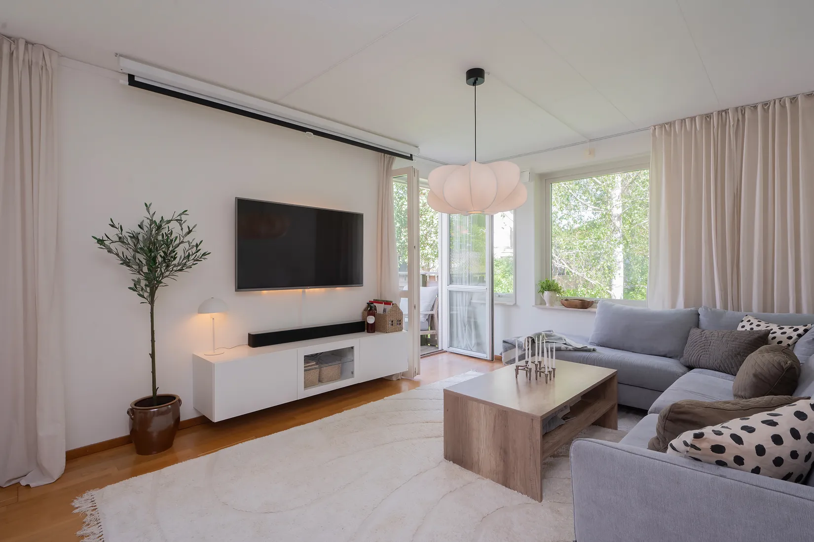 Bostadsrätt, Groths väg 43, Huddinge - sjönära intill Trehörningen, Huddinge