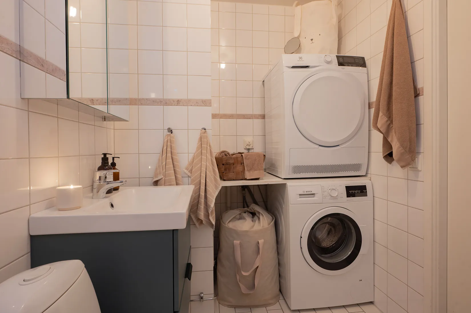 Bostadsrätt, Groths väg 43, Huddinge - sjönära intill Trehörningen, Huddinge