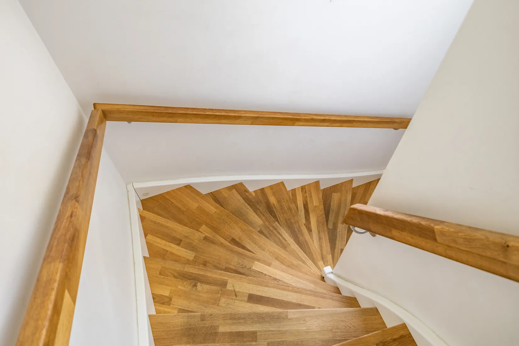 Bostadsrätt, Radhus, Bofinkvägen 16, Hallstahammar