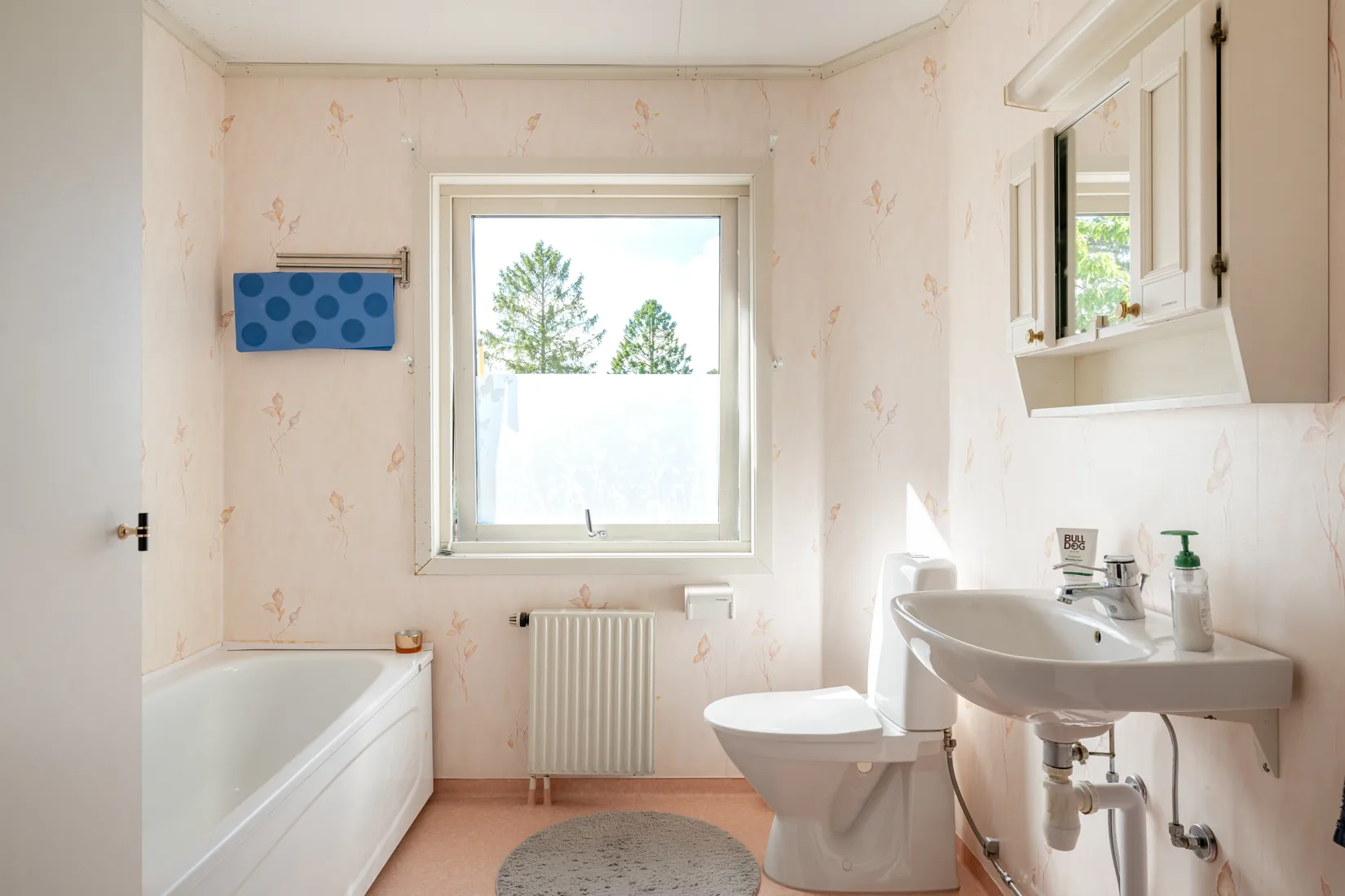 Bostadsrätt, Radhus, RÖBYTORPSVÄGEN 8, Kårsta, Vallentuna