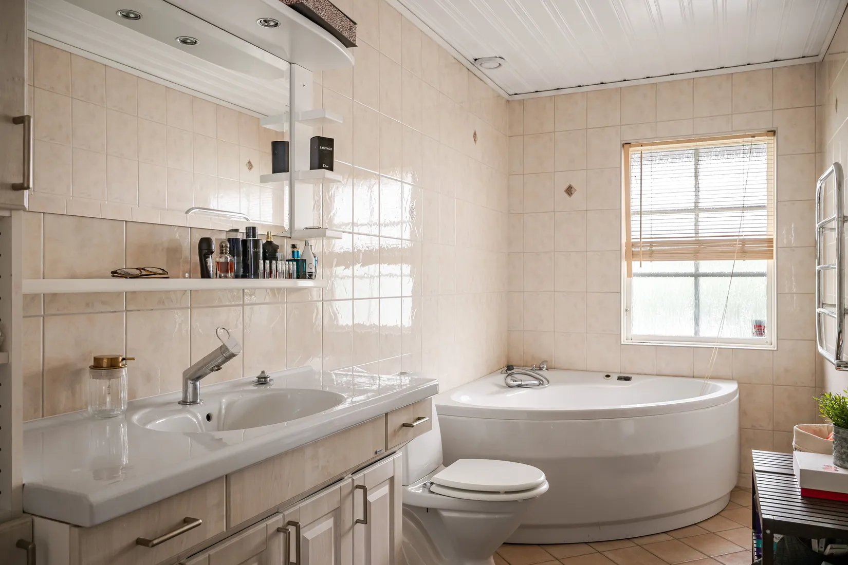 Villa, Södra Gränsgatan 24, Osby - Centralt, Osby