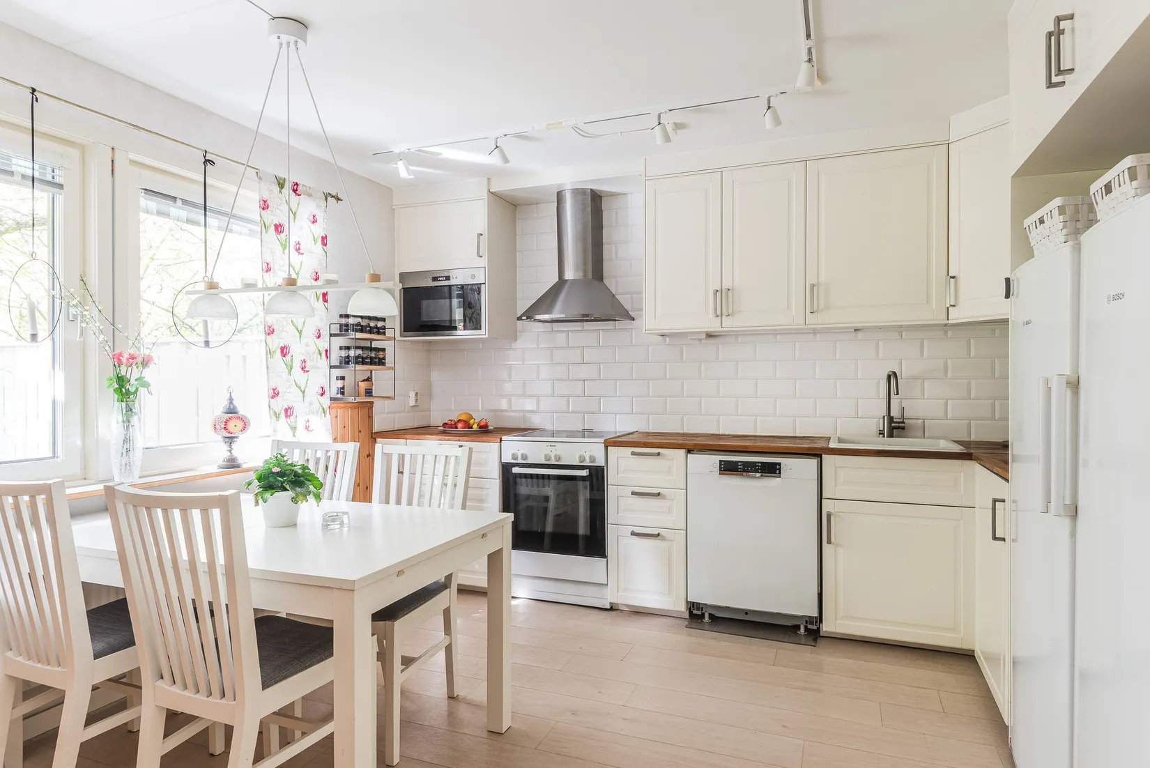 Radhus, Visbyvägen 10, Granloholm, Sundsvall