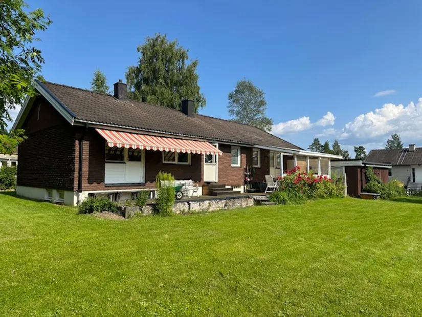 Villa, Alabastergatan 10, Södra Björksätra, Sandviken
