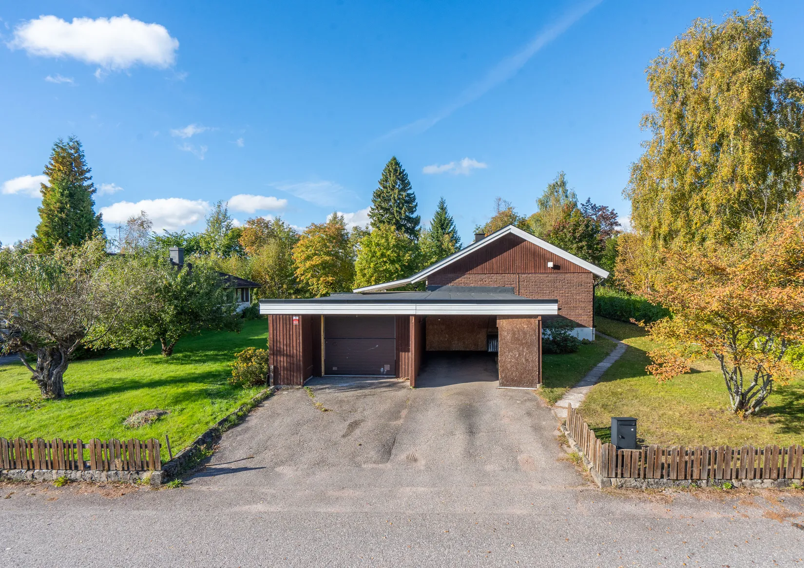 Villa, Alabastergatan 10, Södra Björksätra, Sandviken
