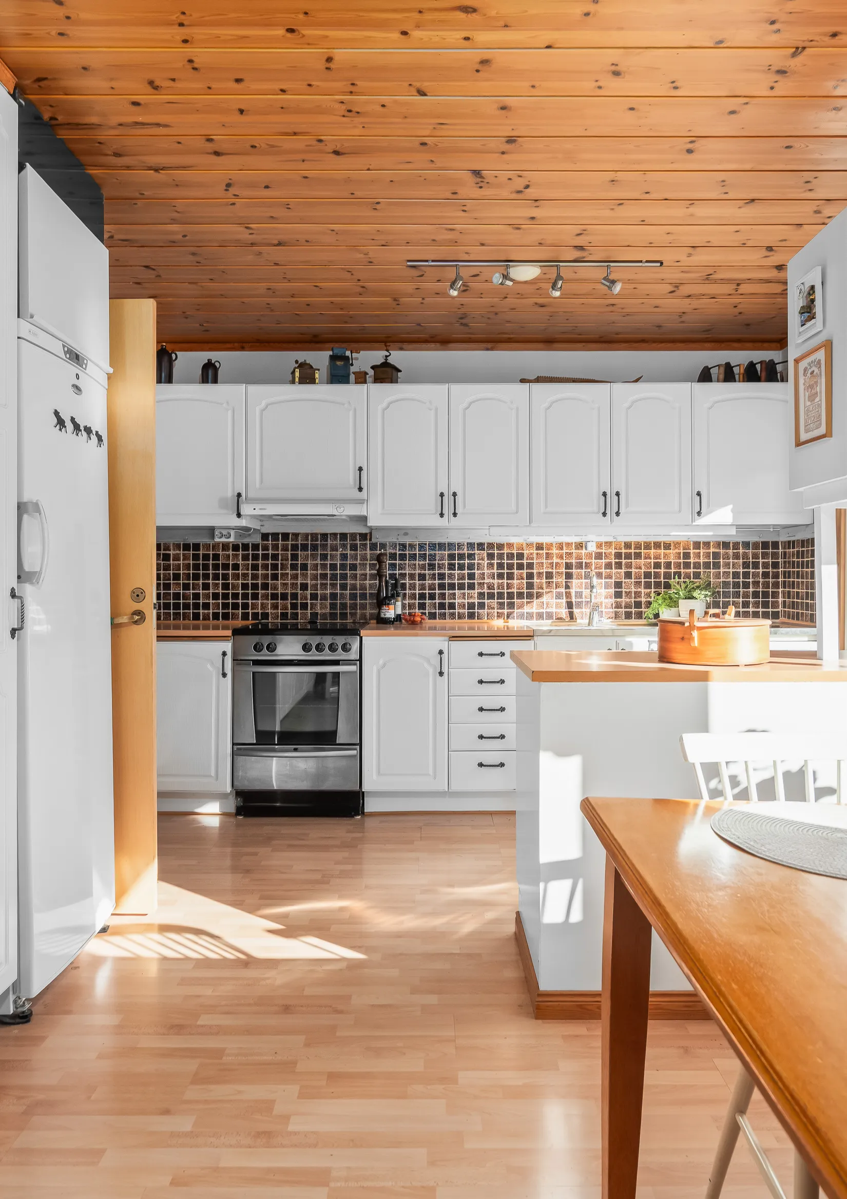 Villa, Alabastergatan 10, Södra Björksätra, Sandviken