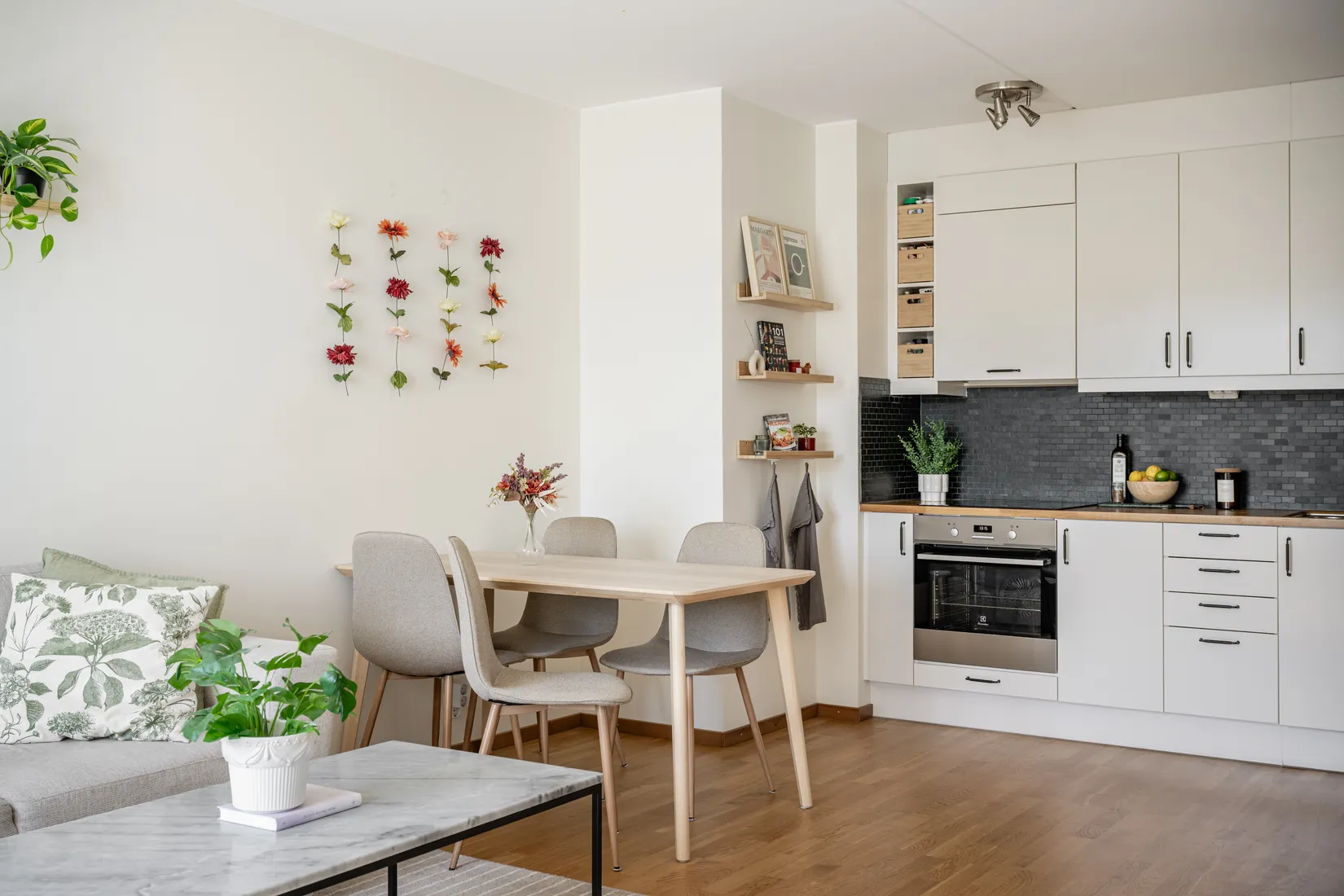 Bostadsrätt, Lotta Svärds Gränd 14, Fruängen, Stockholm