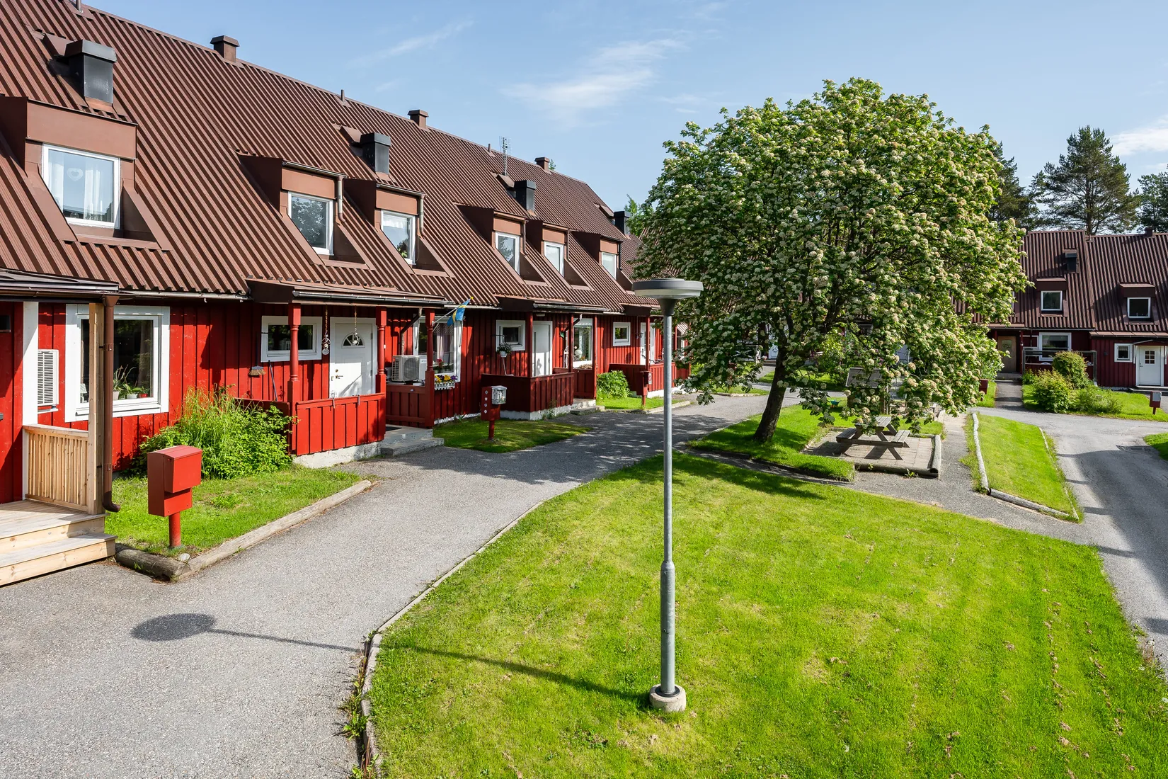 Radhus, Furuvägen 120, Hälletorp, Härnösand