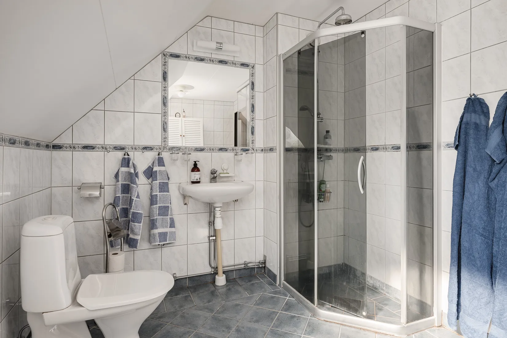 Radhus, Furuvägen 120, Hälletorp, Härnösand
