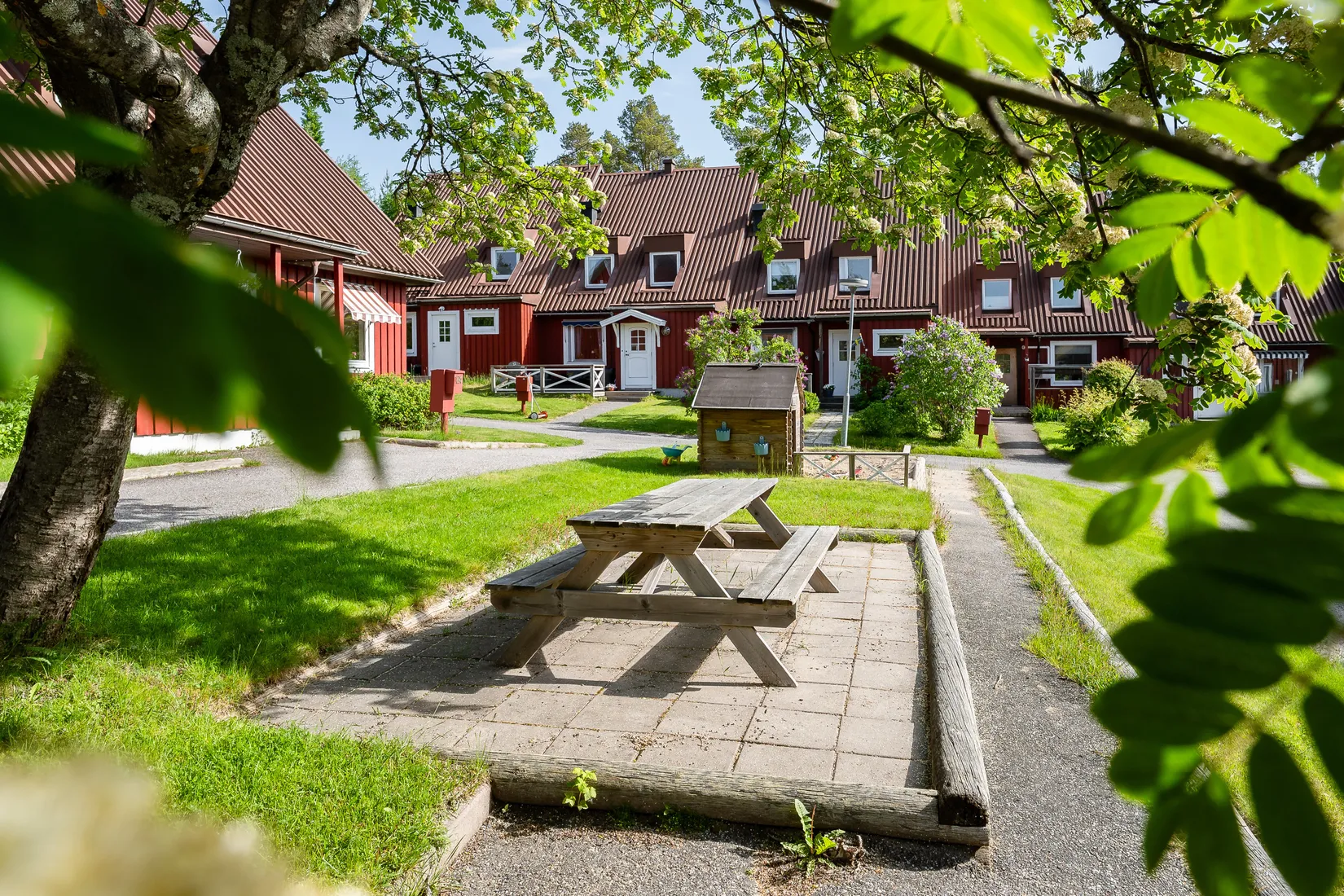 Radhus, Furuvägen 120, Hälletorp, Härnösand